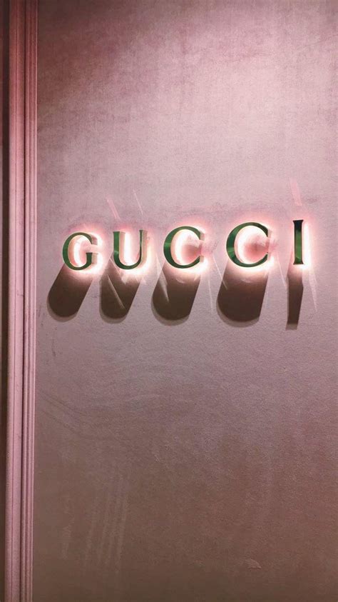 gucci aesthetic wallpaper laptop.